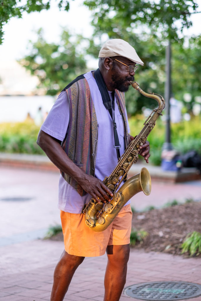 Man playing saxaphone